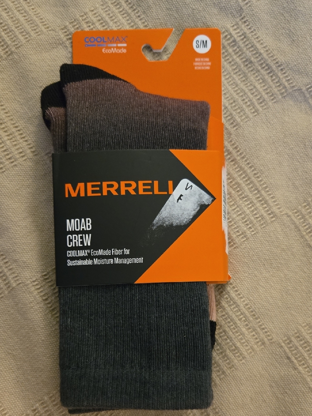 Merrell Moab Crew Socks in Gray and Pink Ombre